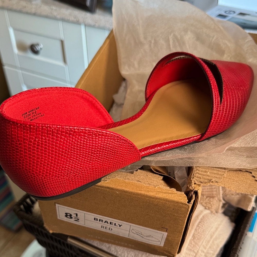 Journee Collection Red Textured Flats